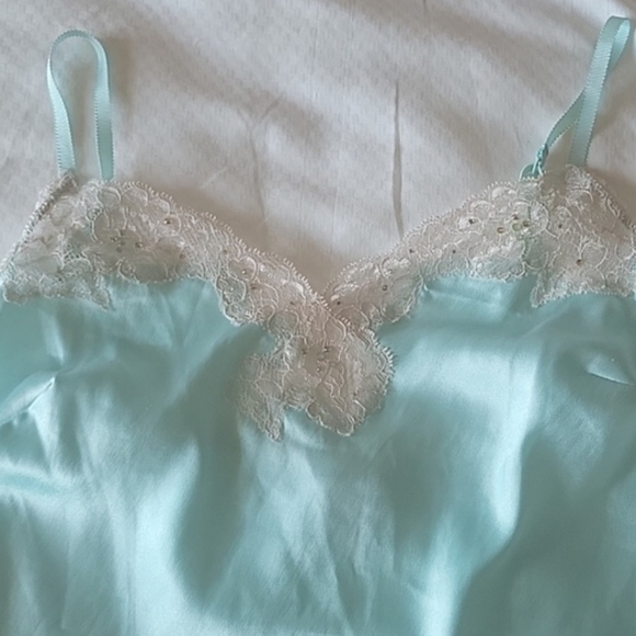 Victoria’s Secret Satin And Lace Sleepwear Chemise - Picture 2 of 6